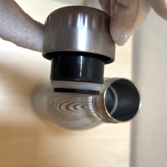 Stainless Steel Water Bottle. BPA/BPS Free. 25 fl oz. Insulated. Wood grain NWT - Picture 7 of 10